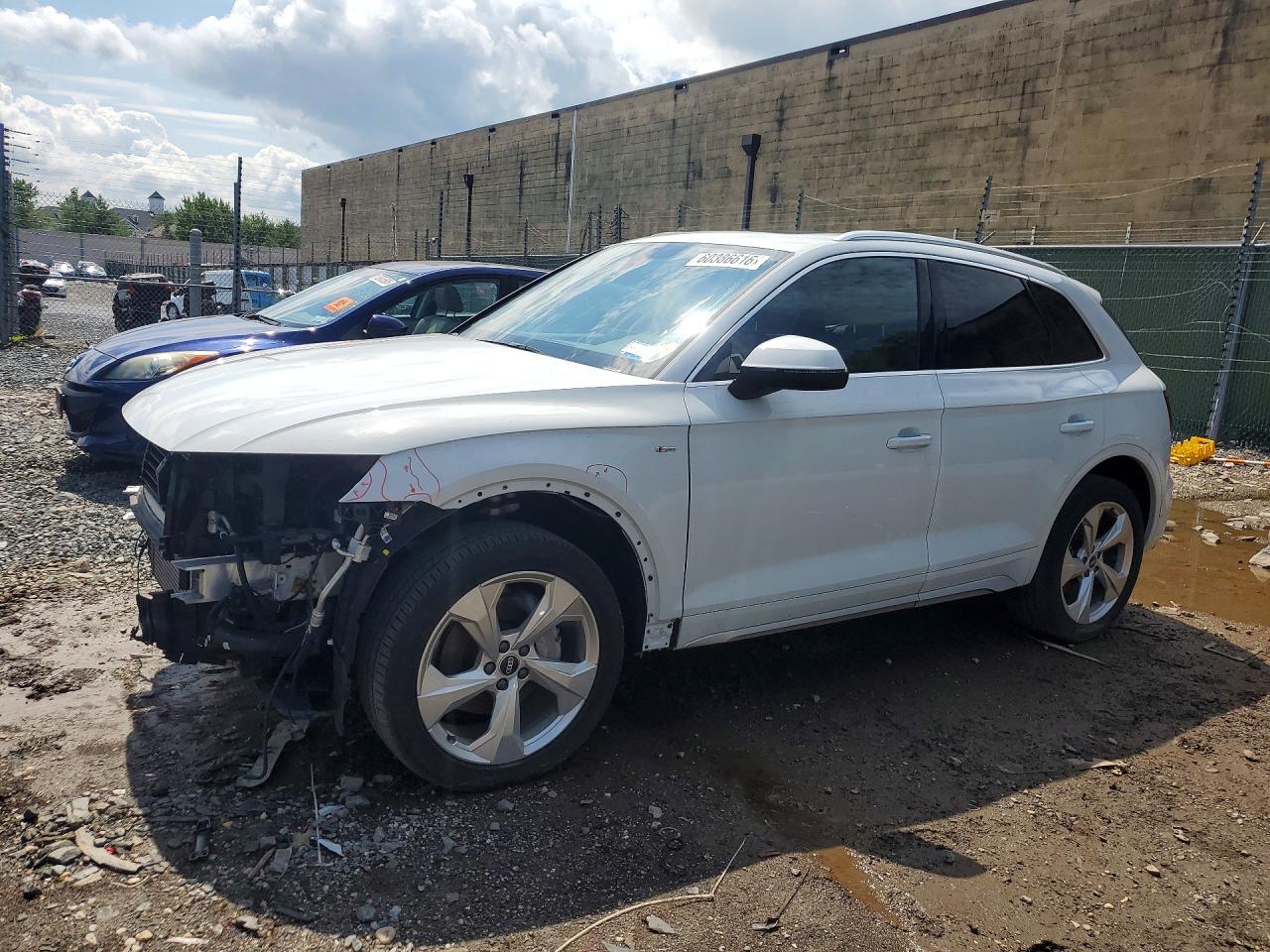 2022 AUDI Q5