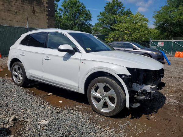 2022 AUDI Q5