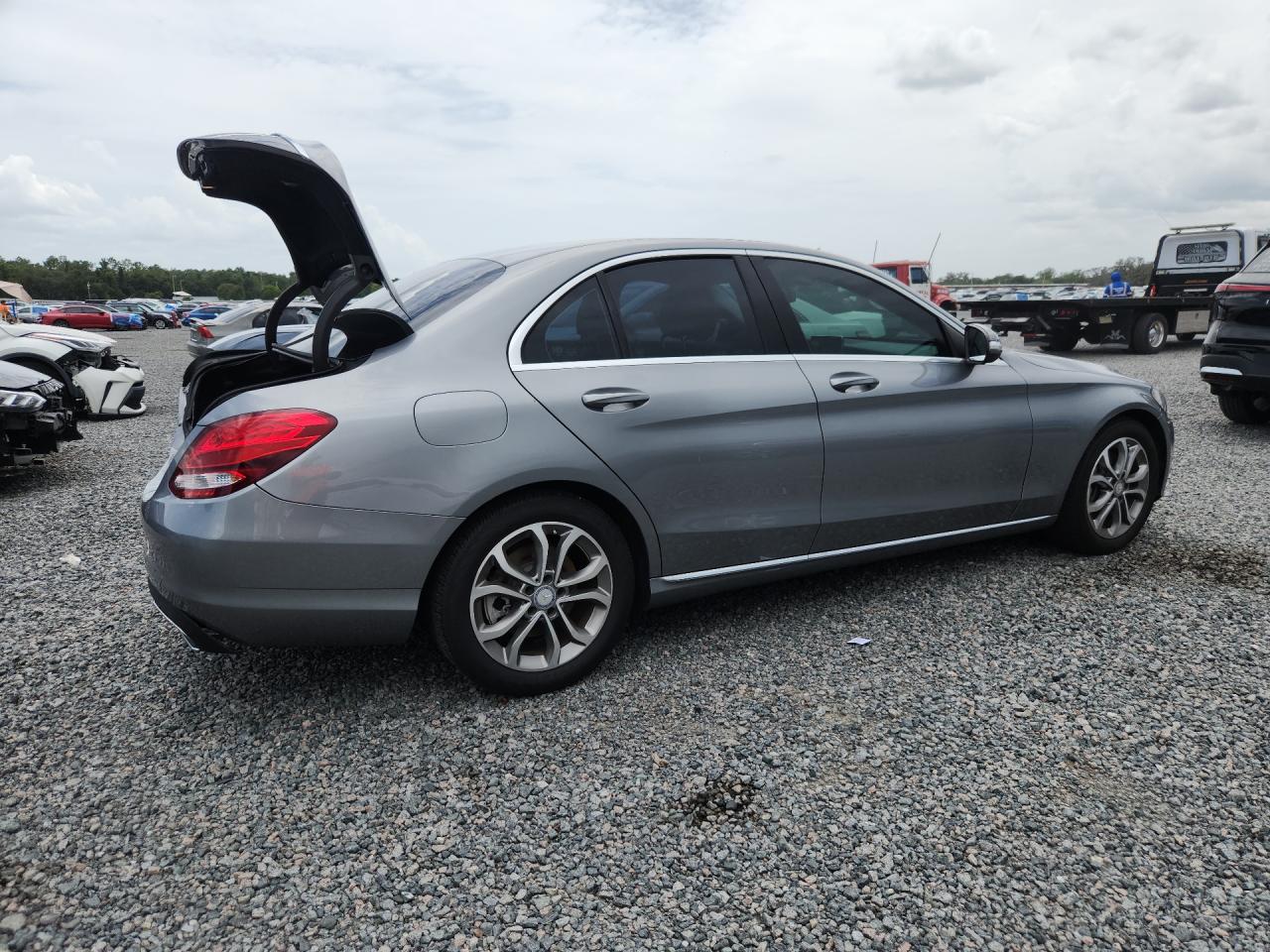 2015 MERCEDES-BENZ C Base