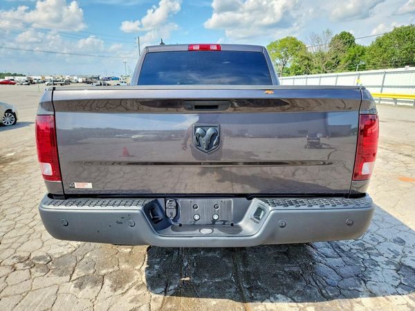 2022 RAM 1500 CLASSIC SLT