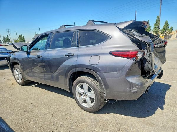2022 TOYOTA HIGHLANDER