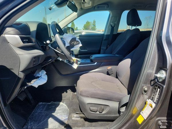 2022 TOYOTA HIGHLANDER