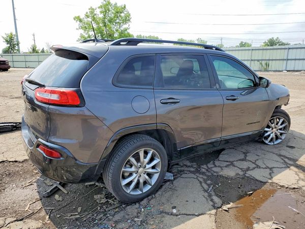 2018 JEEP CHEROKEE LATITUDE FWD