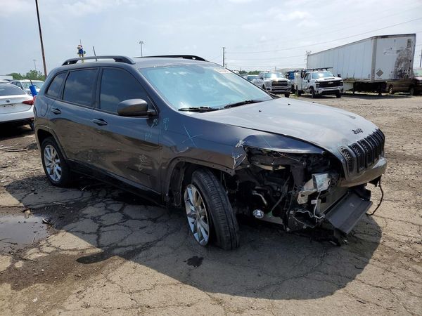 2018 JEEP CHEROKEE LATITUDE FWD