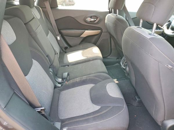 2018 JEEP CHEROKEE LATITUDE FWD