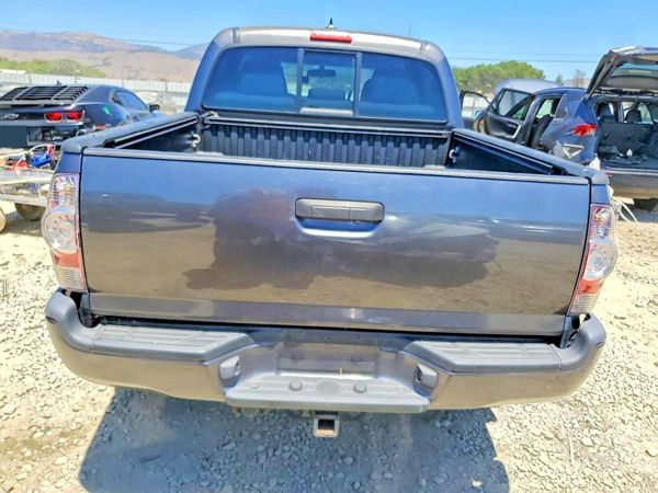 2014 TOYOTA TACOMA Delux Grade