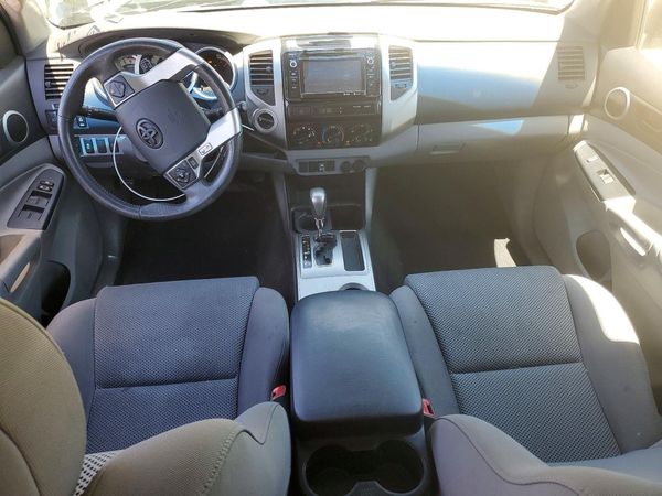2014 TOYOTA TACOMA Delux Grade