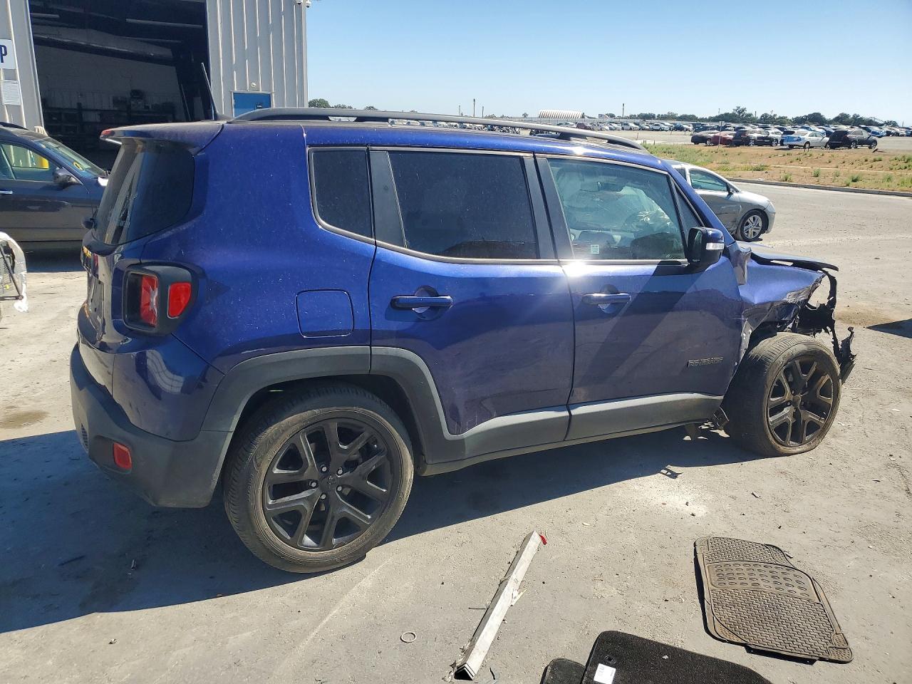 2018 JEEP RENEGADE LATITUDE 4X2