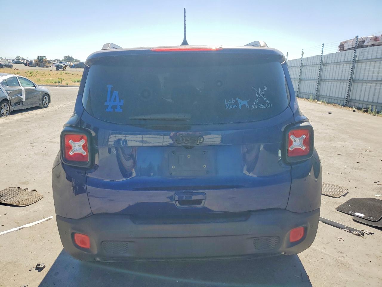 2018 JEEP RENEGADE LATITUDE 4X2