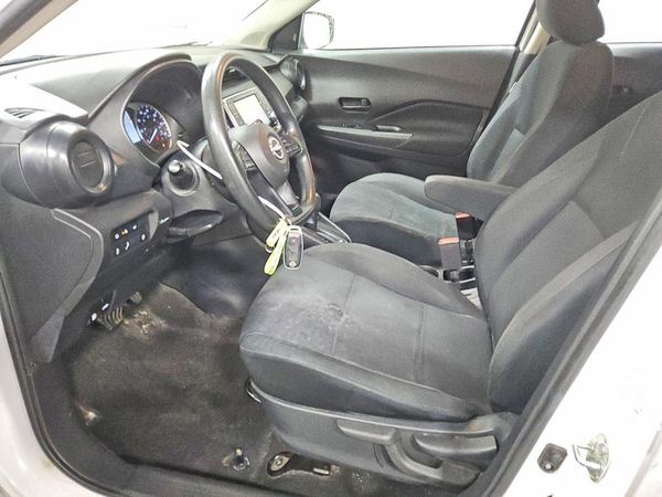 2023 NISSAN KICKS S