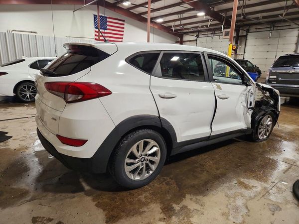 2018 HYUNDAI TUCSON SE Standard