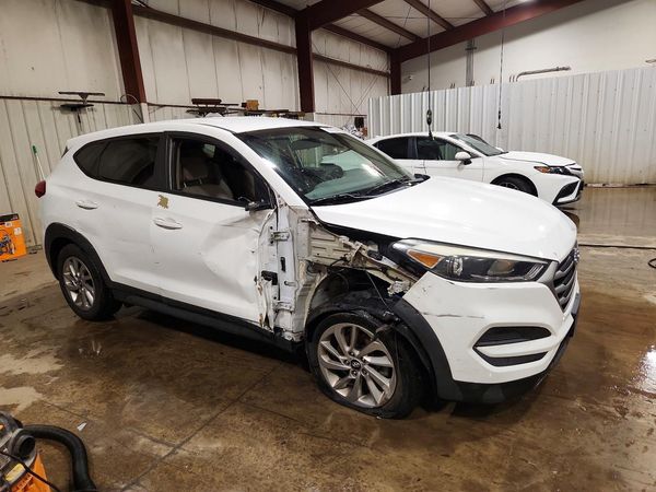 2018 HYUNDAI TUCSON SE Standard