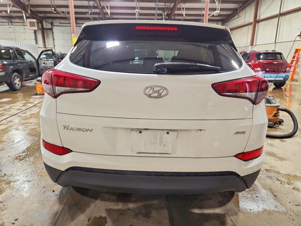 2018 HYUNDAI TUCSON SE Standard