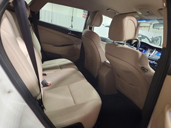 2018 HYUNDAI TUCSON SE Standard