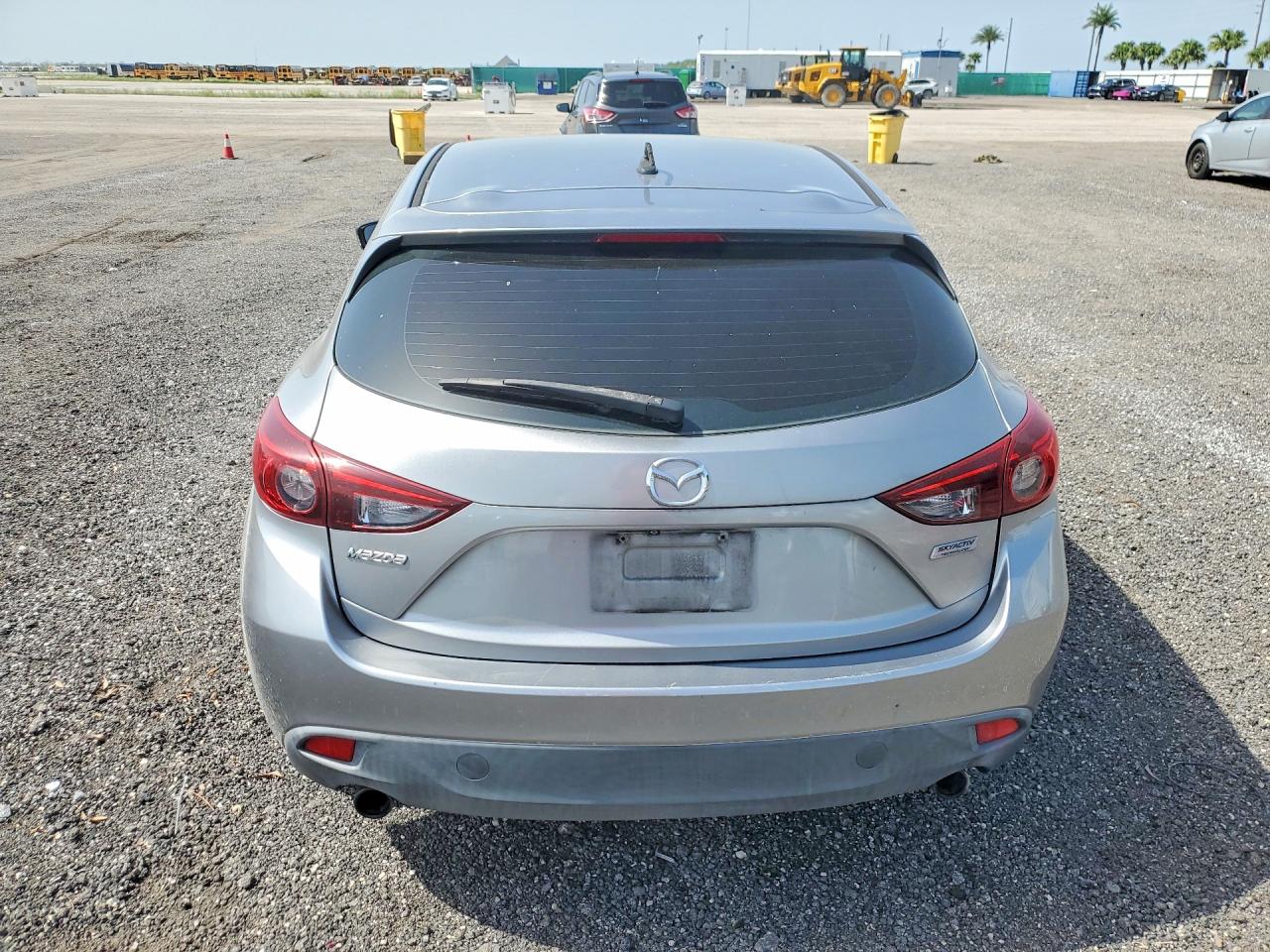 2015 MAZDA 3 Touring/GS