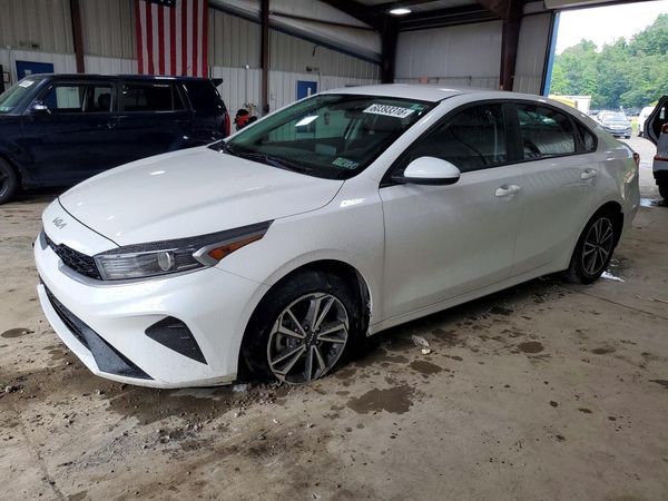 2022 KIA FORTE FE, LXS