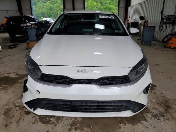 2022 KIA FORTE FE, LXS