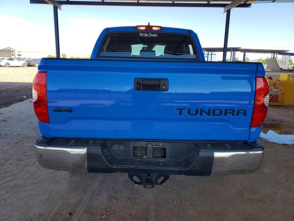 2021 TOYOTA TUNDRA SR5 grade