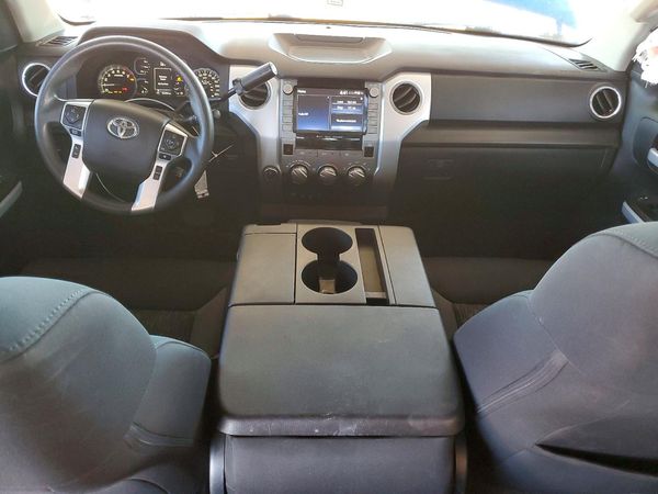 2021 TOYOTA TUNDRA SR5 grade