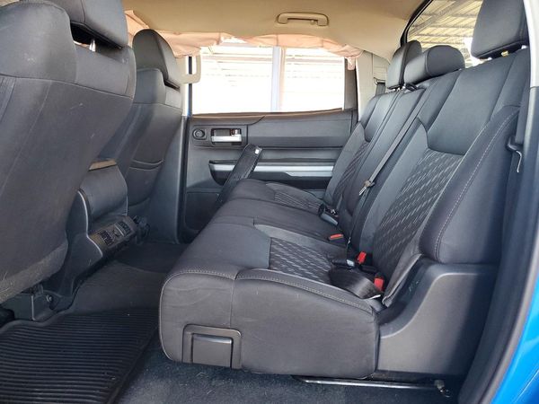 2021 TOYOTA TUNDRA SR5 grade
