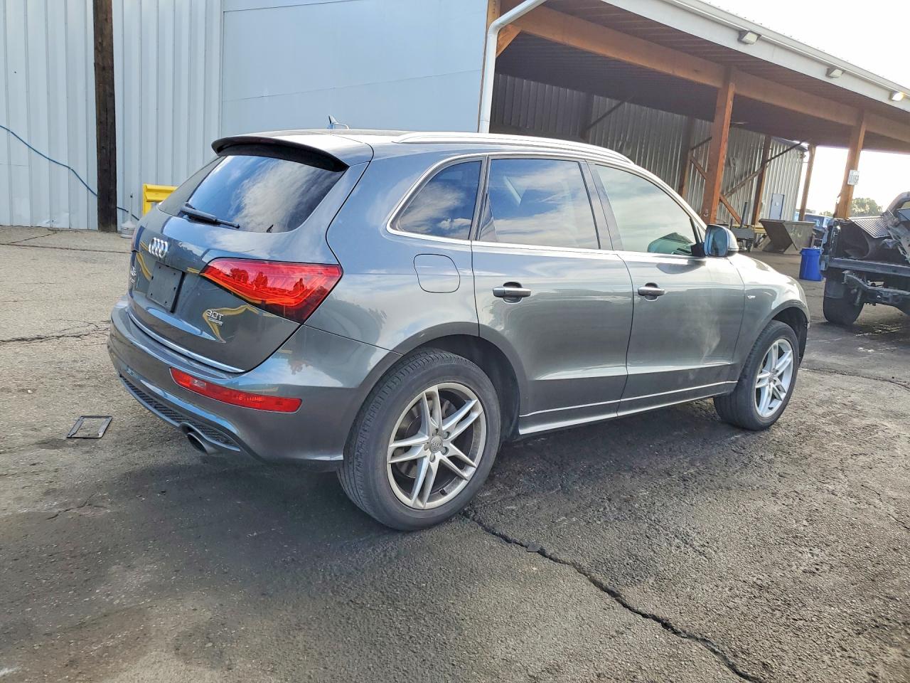 2016 AUDI Q5