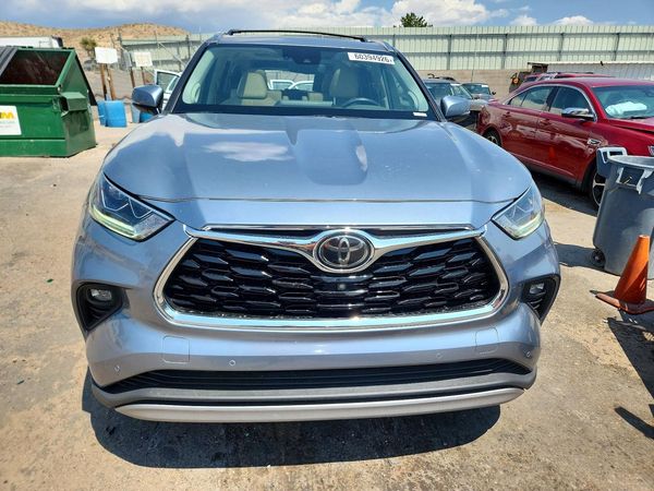 2021 TOYOTA HIGHLANDER Platinum