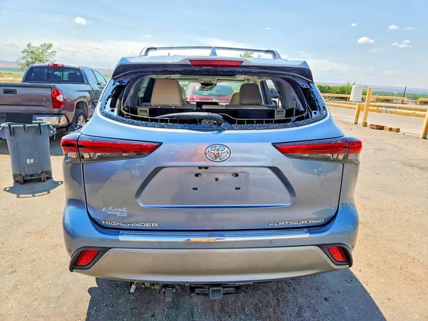 2021 TOYOTA HIGHLANDER Platinum