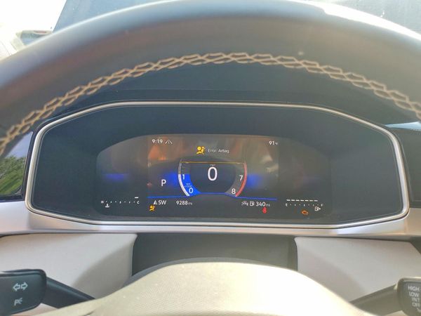 2025 VOLKSWAGEN TAOS 4Motion SE
