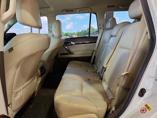 2013 LEXUS GX 460 Base