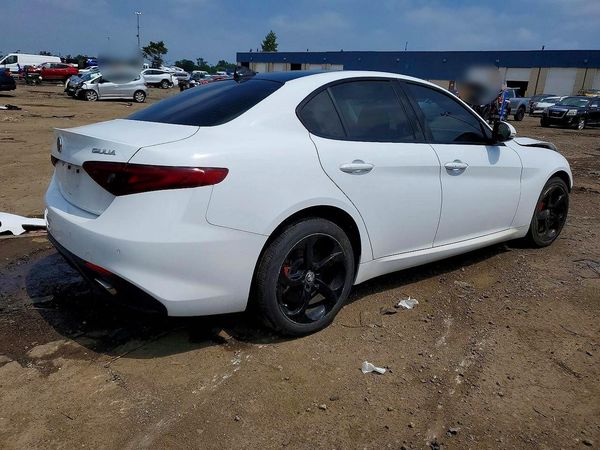 2018 ALFA ROMEO GIULIA AWD