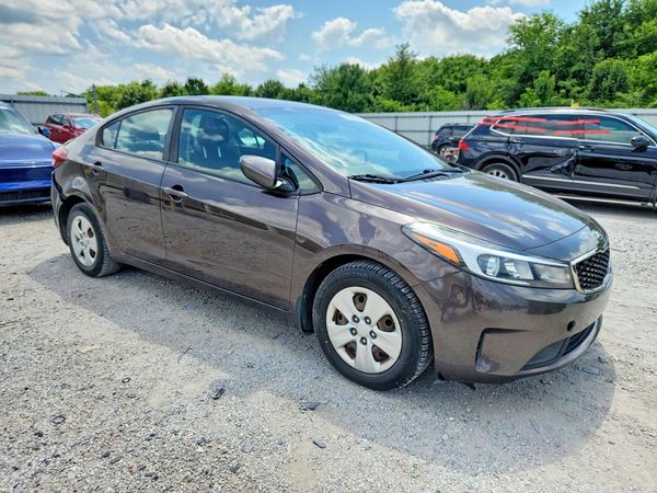 2018 KIA FORTE LX Base