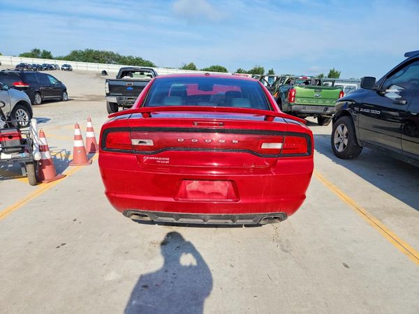 2013 DODGE CHARGER SXT