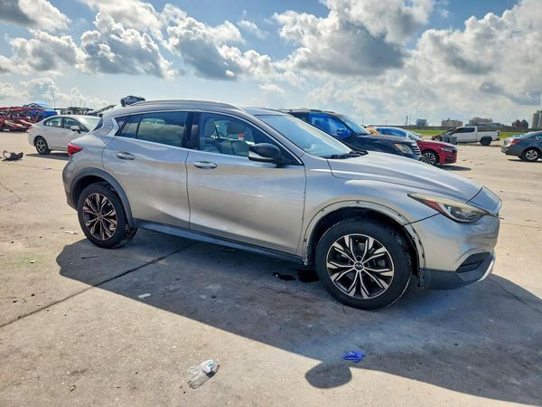 2019 INFINITI QX30
