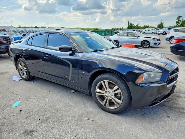 2014 DODGE CHARGER R/T — Passenger 3/4