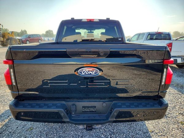2025 FORD F150 XLT