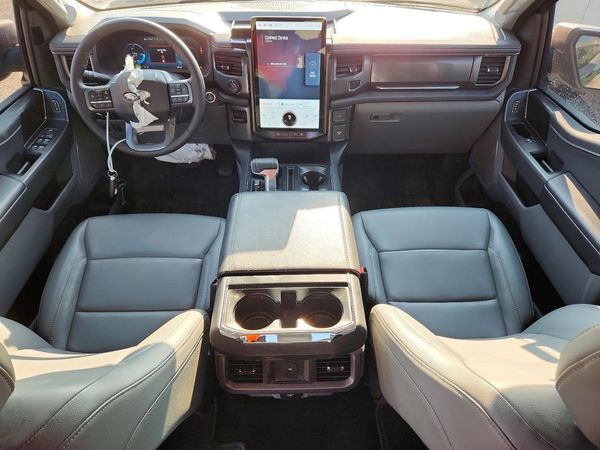 2025 FORD F150 XLT