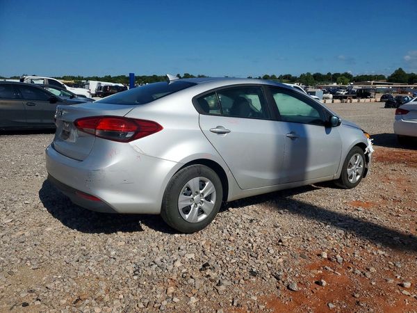 2018 KIA FORTE