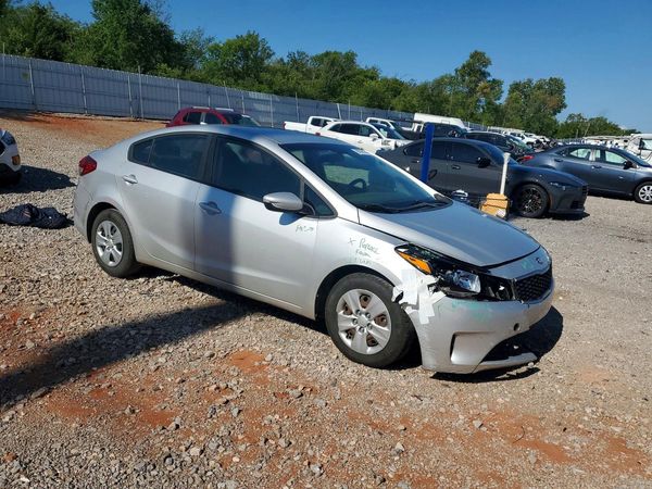 2018 KIA FORTE