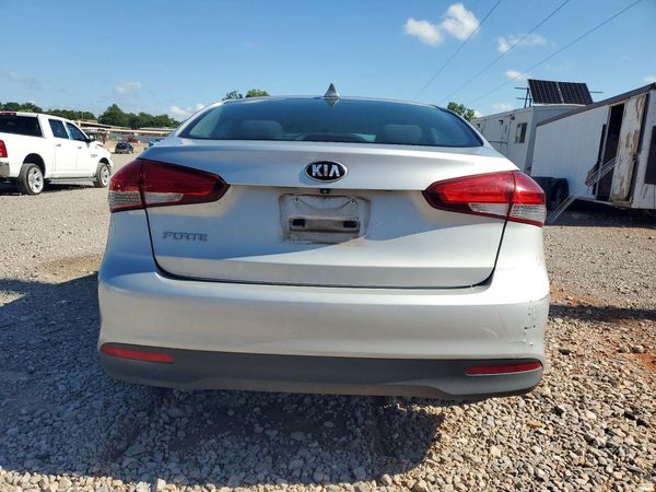 2018 KIA FORTE