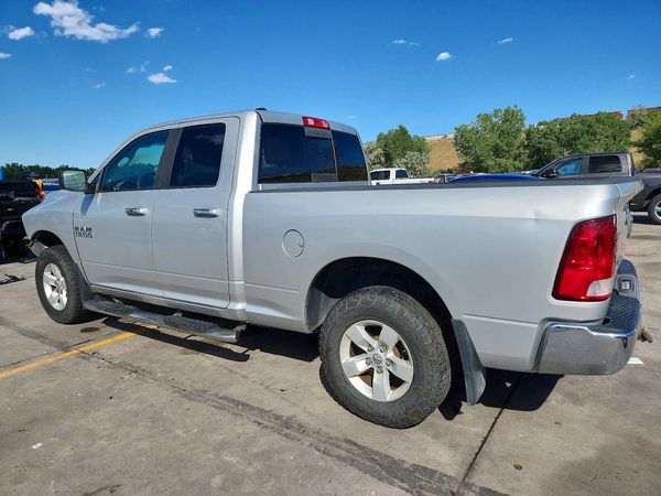 2013 RAM 1500 SLT QUAD CAB 4X4