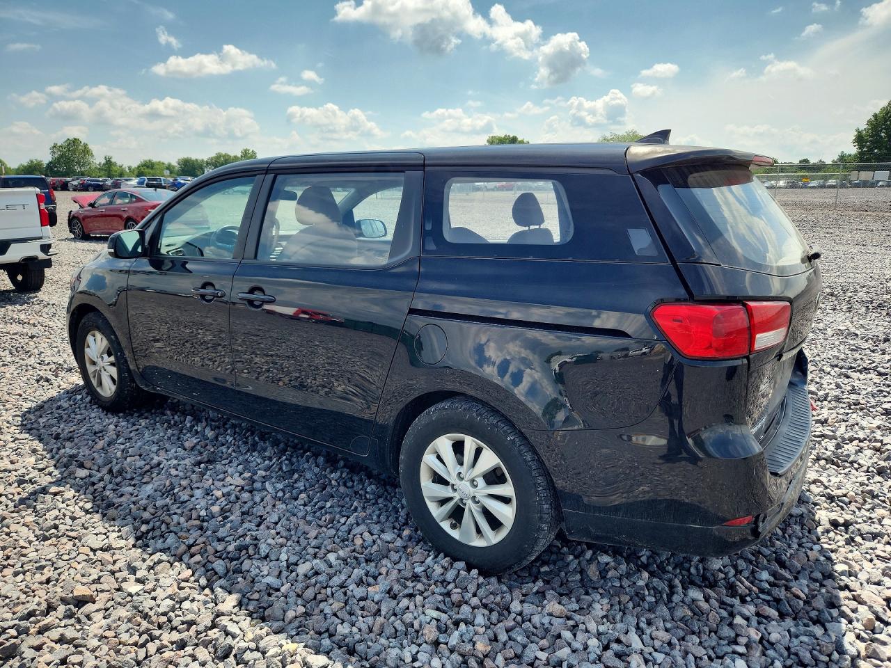 2015 KIA SEDONA L - Low level