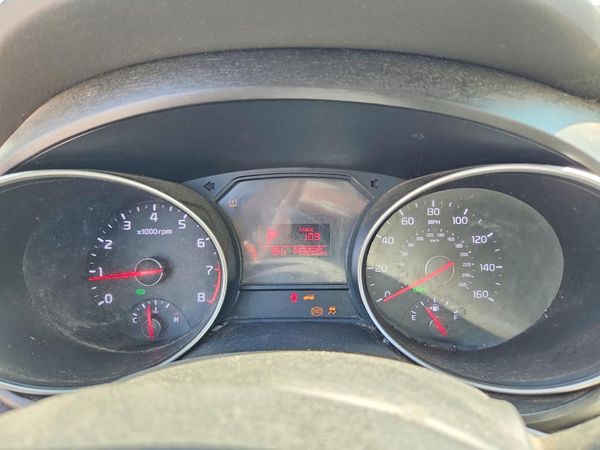2015 KIA SEDONA L - Low level