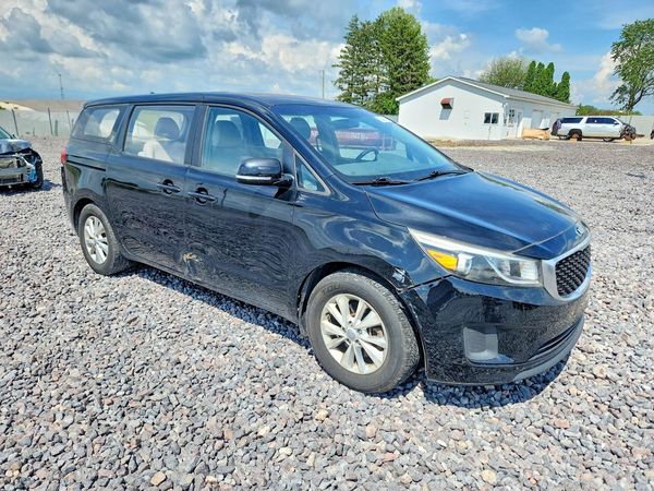 2015 KIA SEDONA L - Low level