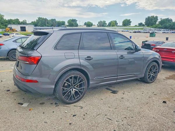 2021 AUDI Q7 quattro Prestige