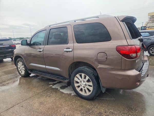 2019 TOYOTA SEQUOIA Platinum