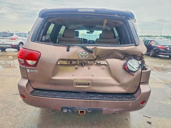 2019 TOYOTA SEQUOIA Platinum