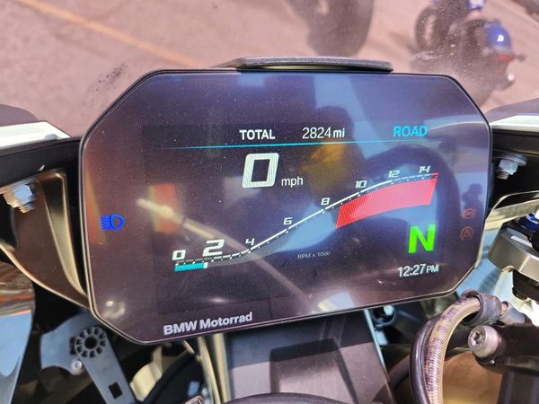 2023 BMW S 1000