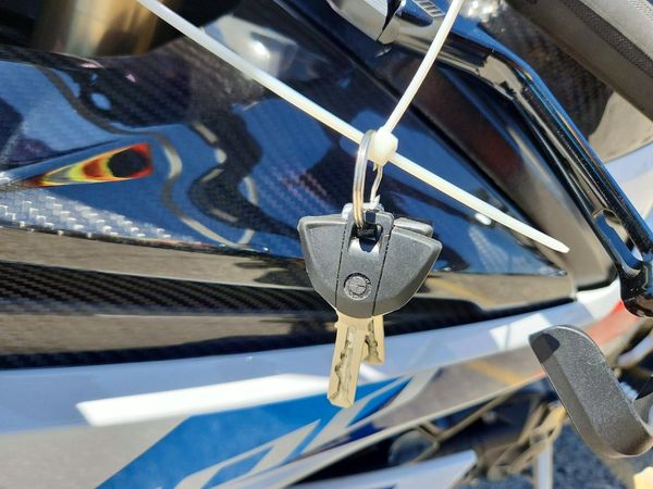 2023 BMW S 1000