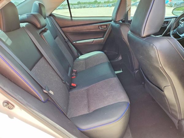 2017 TOYOTA COROLLA