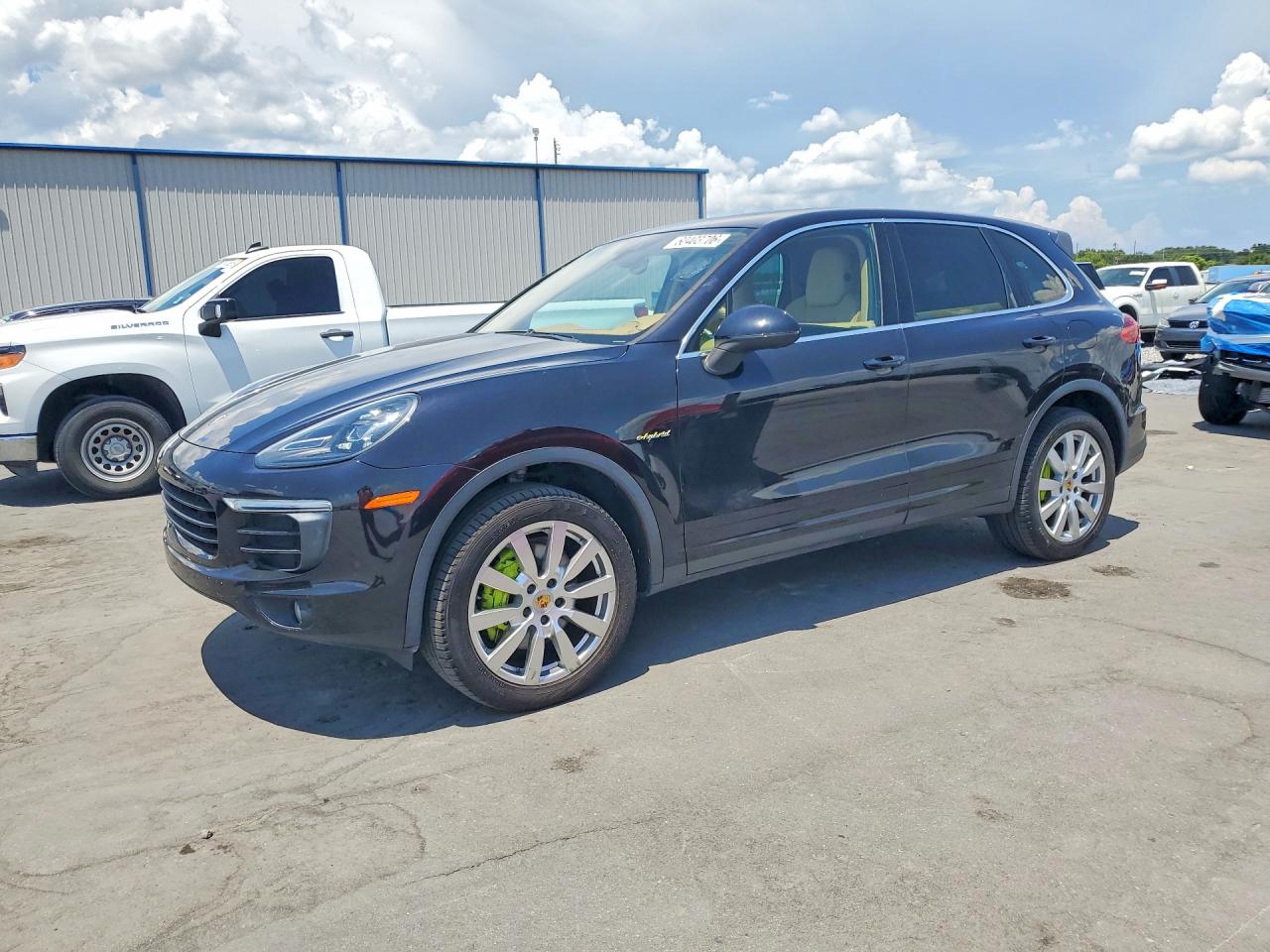 2016 PORSCHE CAYENNE E-Hybrid